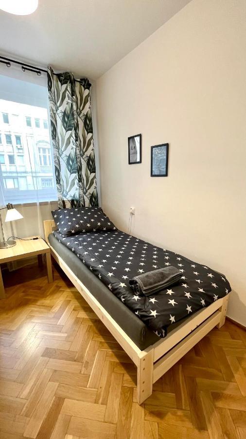 Warszawa Krucza Pokoje Εξωτερικό φωτογραφία